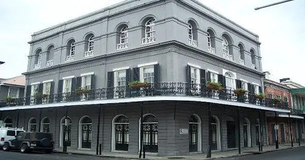 The Haunting Legacy of Louisiana Lalaurie Mansion: Uncovering the Dark Past post thumbnail image