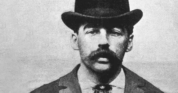 The Terrifying True Story Behind H.H. Holmes And His Murder Castle post thumbnail image