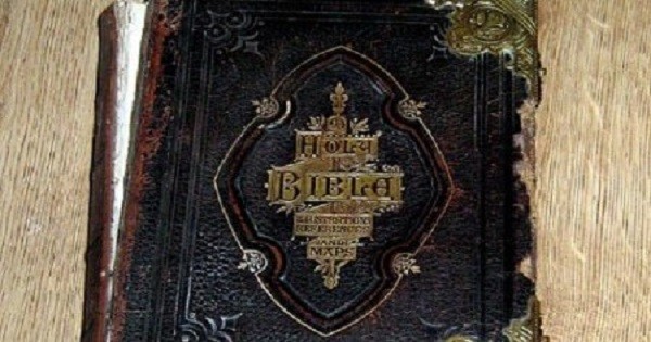 Haunted Bible With Pages That Move By Themselves post thumbnail image
