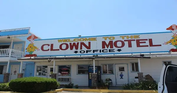 A Haunted Clown Themed Hotel Next To a Graveyard, Would You Stay? post thumbnail image