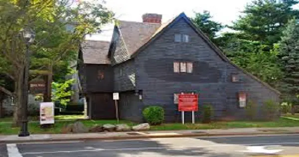 A Creepy Walk Through Inside a 1600’s  Salem Witch Trial House post thumbnail image