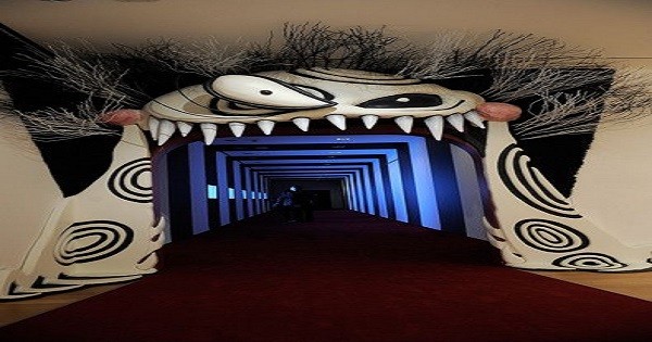 Tim Burton Neon Museum Exhibit Extended Until April post thumbnail image