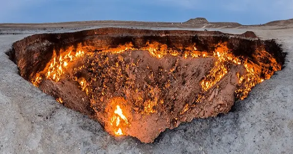 This Fire Pit That’s Been Burning For 50 Years Is Known As “The Door To Hell” post thumbnail image