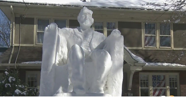 New Jersey Man Builds 14Ft Lincoln Snow Sculpture In His Front Yard post thumbnail image