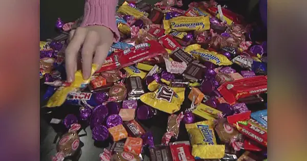 This Candy Company Will Pay You $100,000 A Year To Eat Candy￼ post thumbnail image