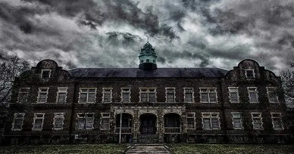 Pennhurst Asylum’s Haunted House Is a Terrifying Must See! post thumbnail image