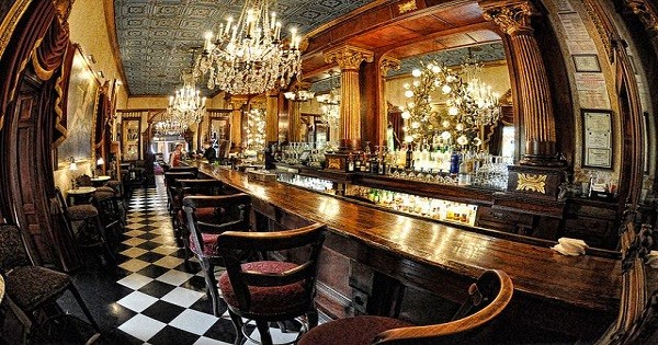 This 150 Year Old Restaurant Is Home To The Ghosts Of 2 Stabbed Lovers post thumbnail image
